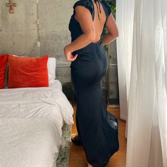 women's reformation 100% silk dress - Picture 4 of 7